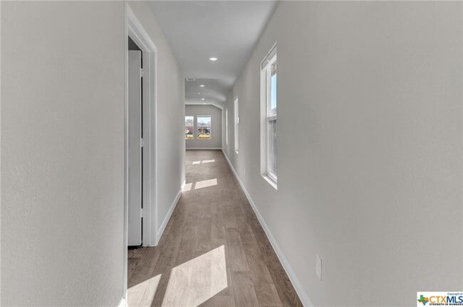 Building Photo - 585 Apache Plum Dr