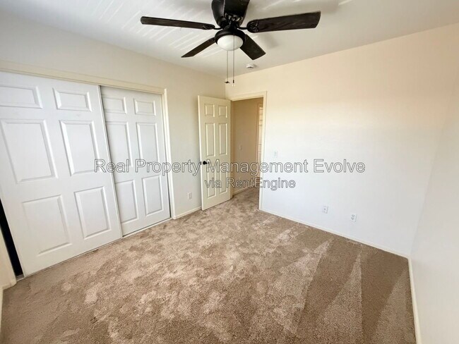 Building Photo - 2060 N 30th St