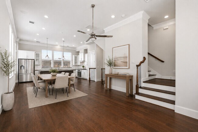 Building Photo - 9614 Riddlewood Ln