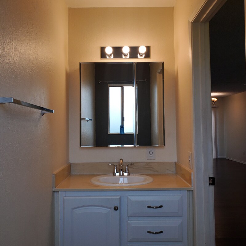 Building Photo - 1643 Rue De Valle