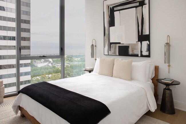 Building Photo - 60 E Randolph St