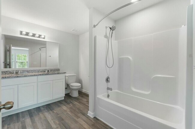 Building Photo - 610 Riverwalk Cir