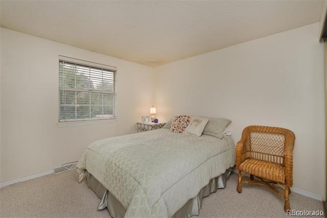 Building Photo - 9030 E Cherry Creek S Dr