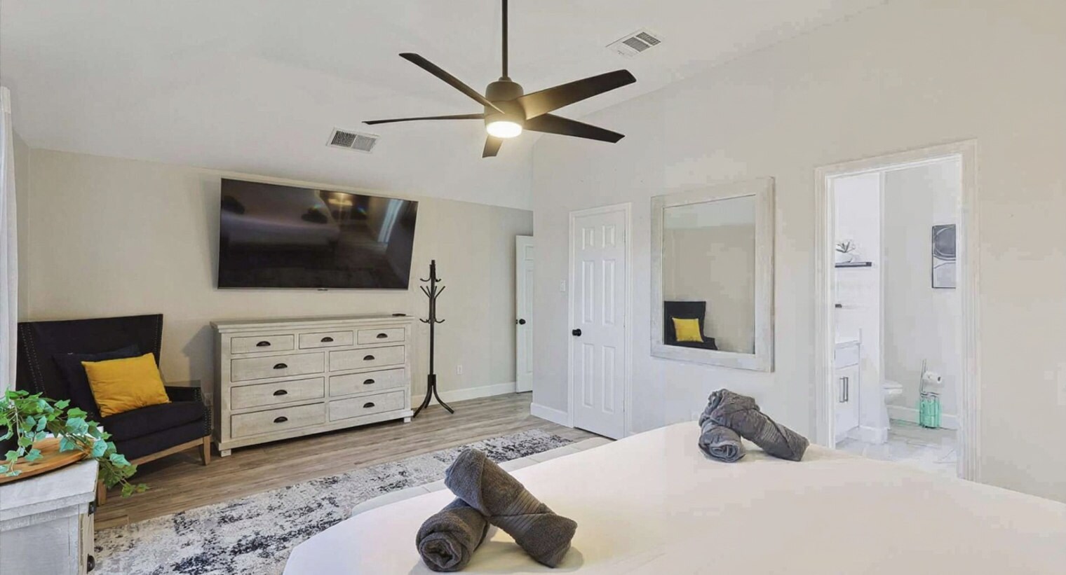 Building Photo - 1101 Homestead St