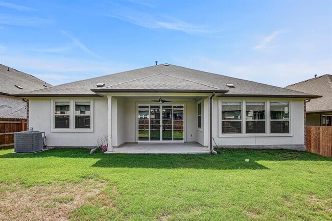 Building Photo - 18012 Stefano Dr