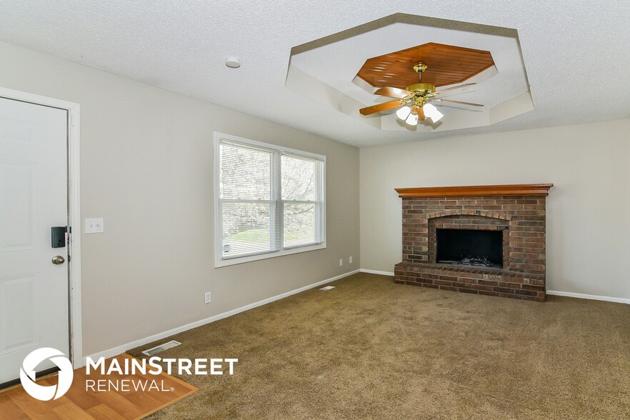 Building Photo - 505 NW Willow Dr