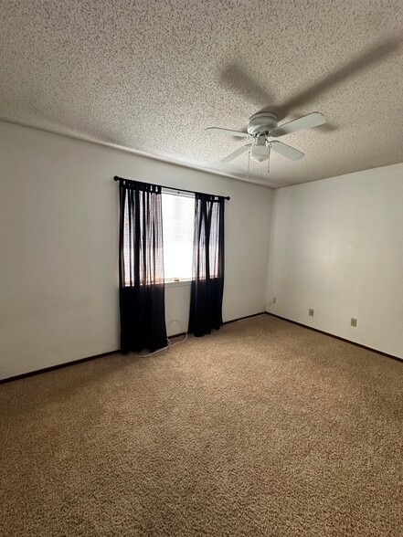 Building Photo - 2613 Schooner Dr