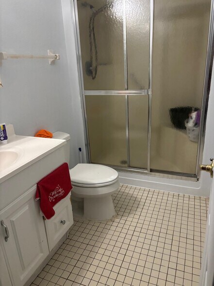 Building Photo - 6925 Orkney Ave N