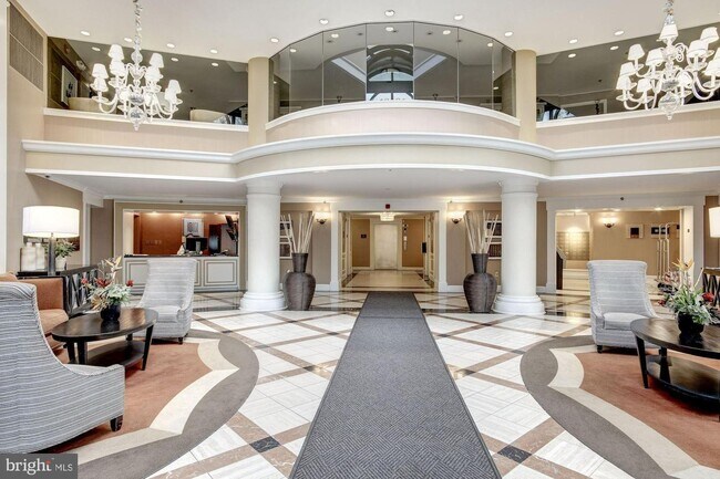 Building Photo - 10101 Grosvenor Pl