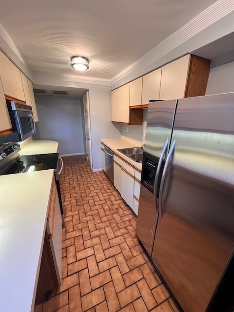 Kitchen Photo 2 - 4931 Laclede Ave