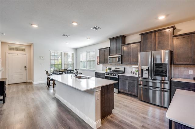Building Photo - 1645 Blakely Pl