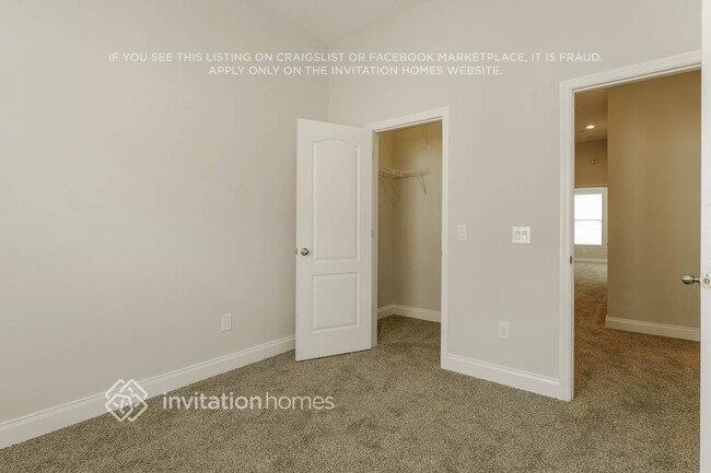 Building Photo - 1233 Chittamwood Ct