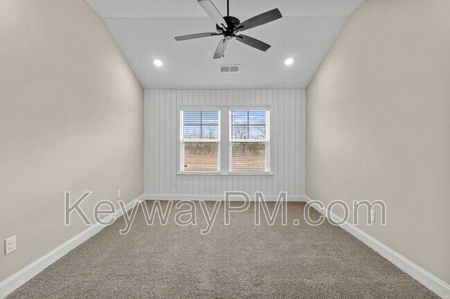 Building Photo - 2076 Denmark Ave SE