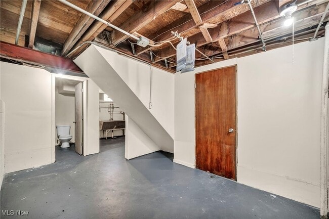 Building Photo - 10213 Dove Ave