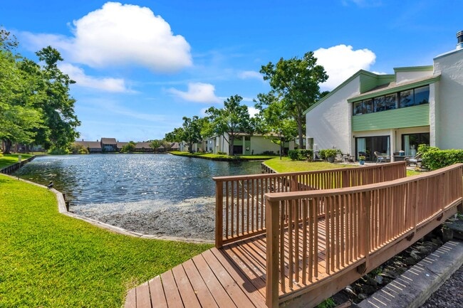 Building Photo - 4114 Pinelake Ln