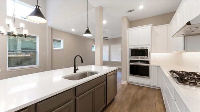 Building Photo - 15607 Rising Wren Ct