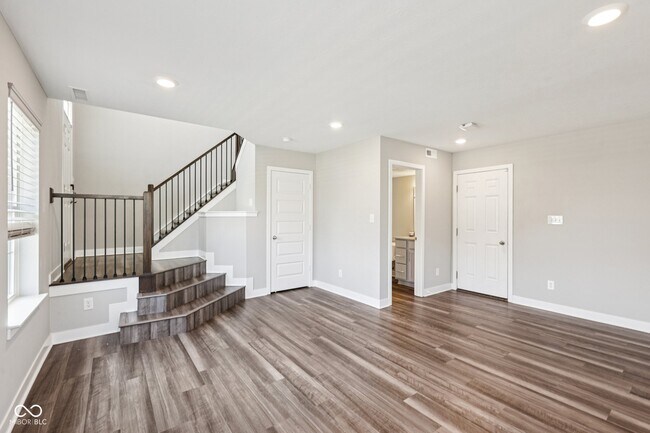 Building Photo - 17285 Dallington St