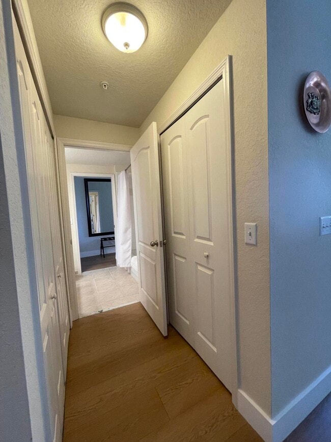 Building Photo - 11028 Legacy Dr