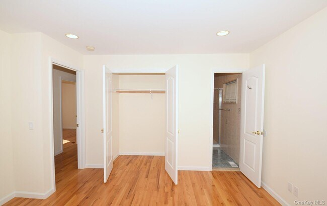 Building Photo - 74 Firwood Rd