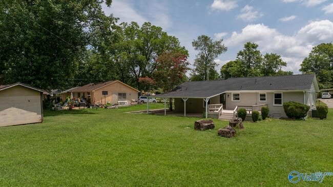 Building Photo - 2017 Shady Ln Dr NW