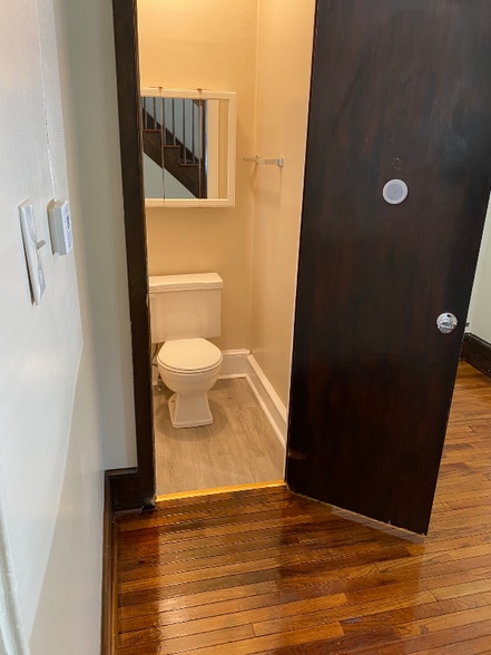 Building Photo - 307 N 5th Ave