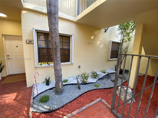 Building Photo - 8807 SW 130th Pl