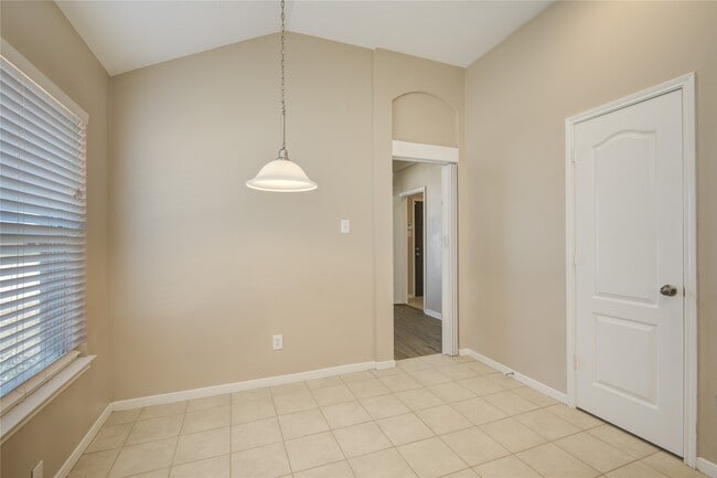 Building Photo - 17231 Hollow Sands Ct