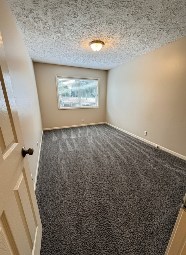 Building Photo - 1518 D St