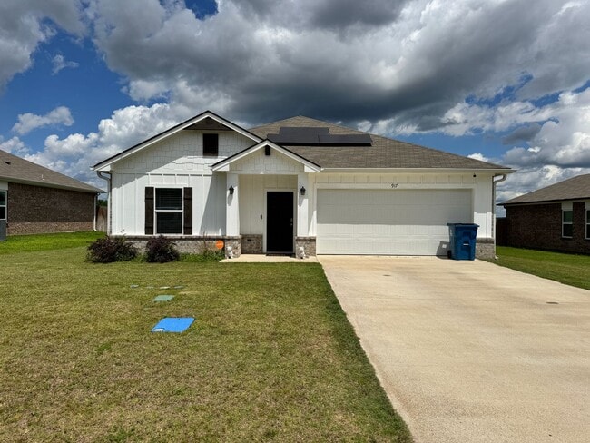 Building Photo - 917 Martin St