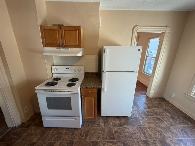 Building Photo - 242-244 Orange Street