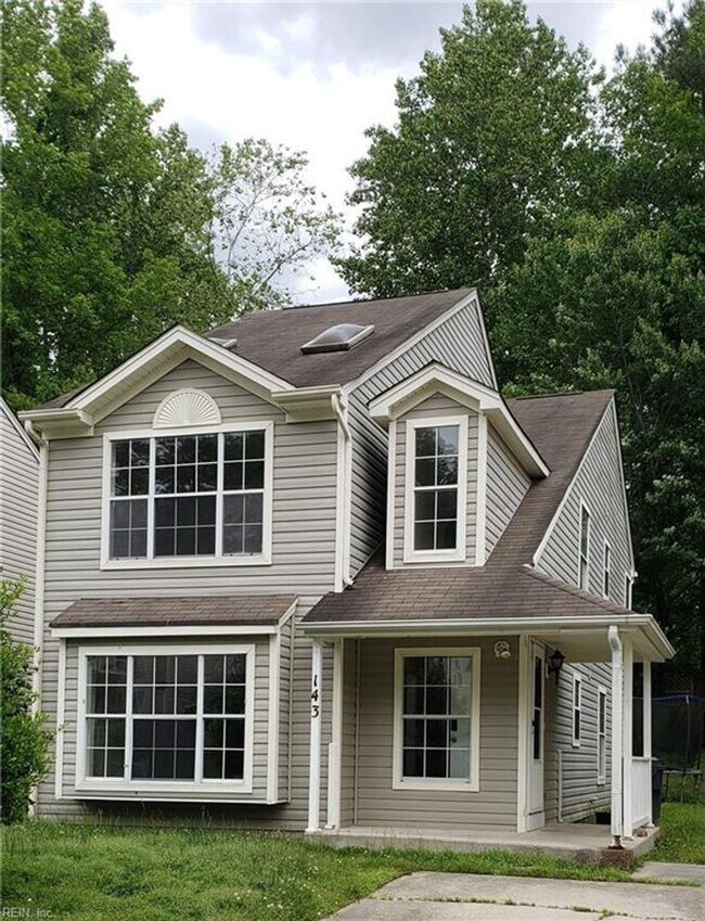 Building Photo - Raintree