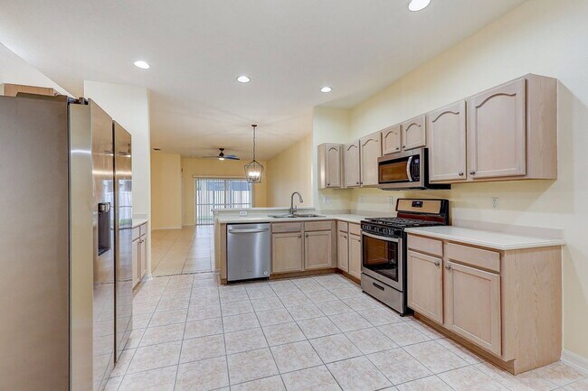 Building Photo - 19332 Everton Pl