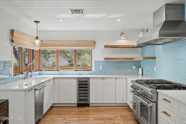 Building Photo - 1292 Brookview Ave