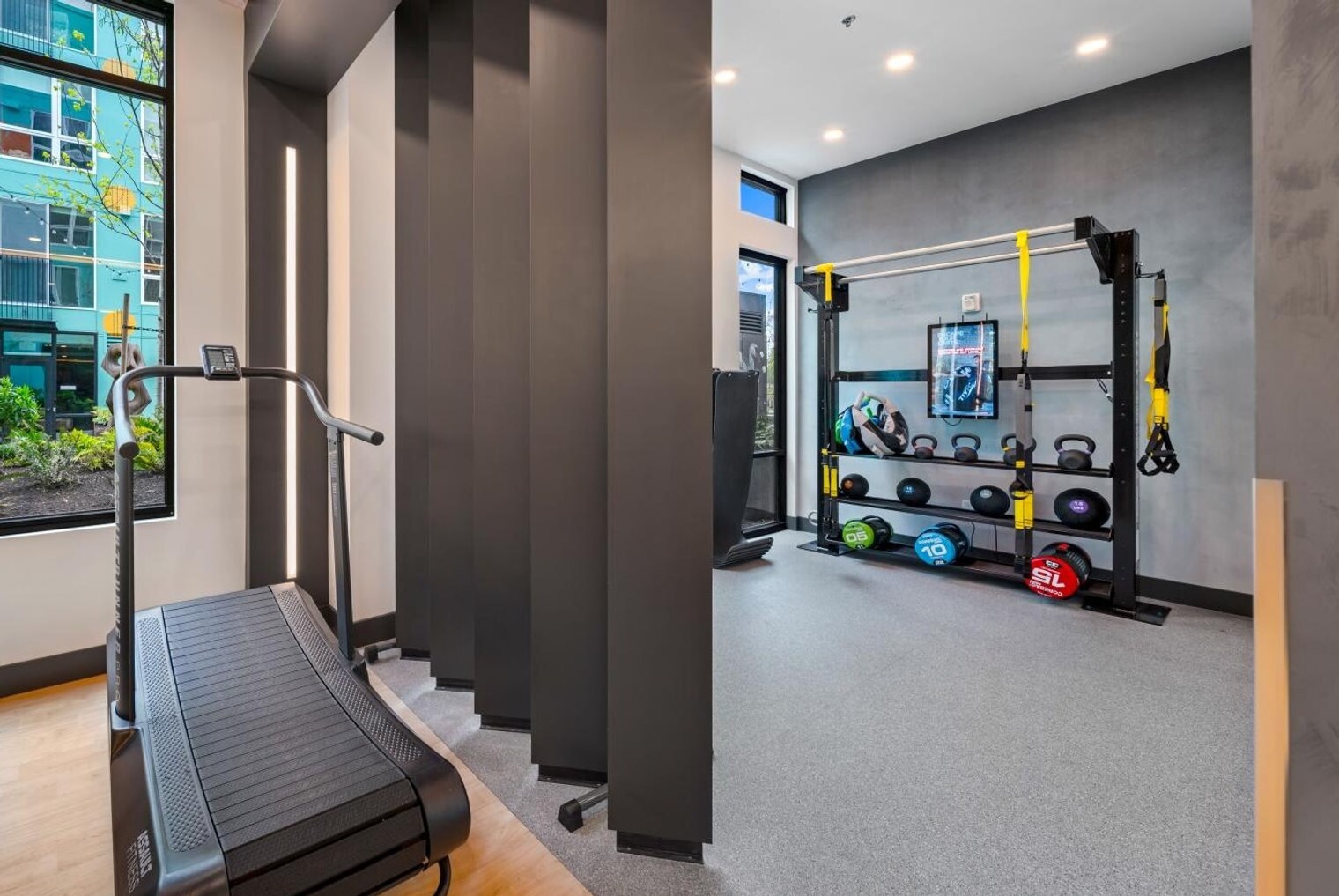 Building Photo - 17305 NE 67th Ct