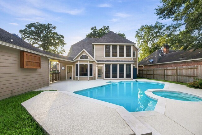 Building Photo - 5626 Spring Lodge Dr