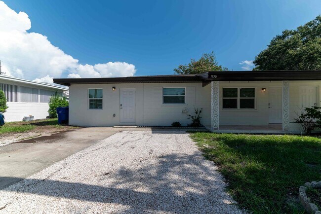 Building Photo - 1156 Angle Rd