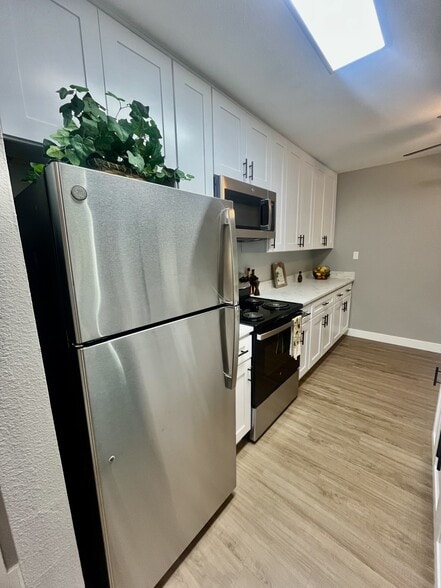 Building Photo - 941 Lewelling Blvd