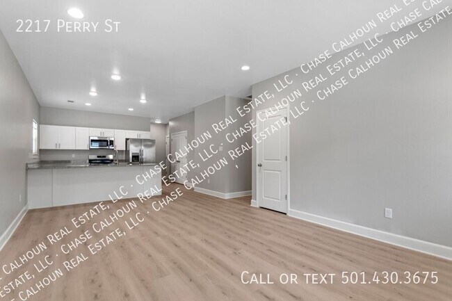 Building Photo - 2217 Perry St