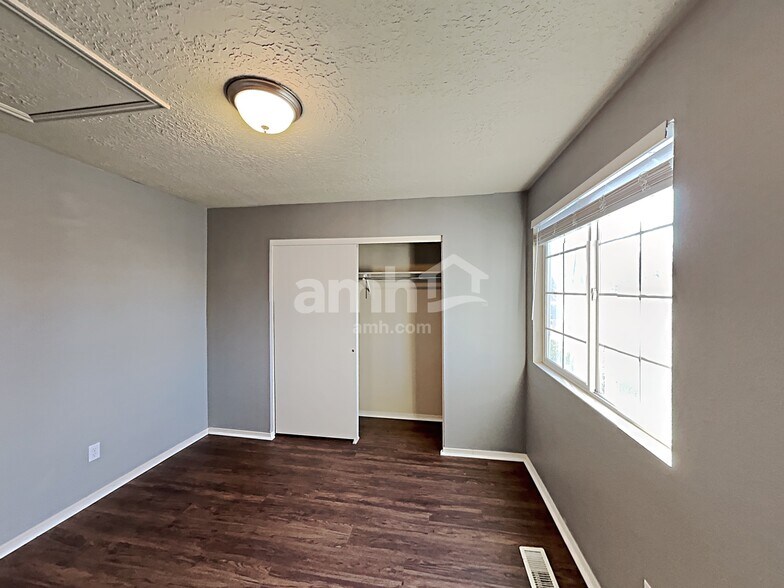 Building Photo - 11845 Curlew Cir