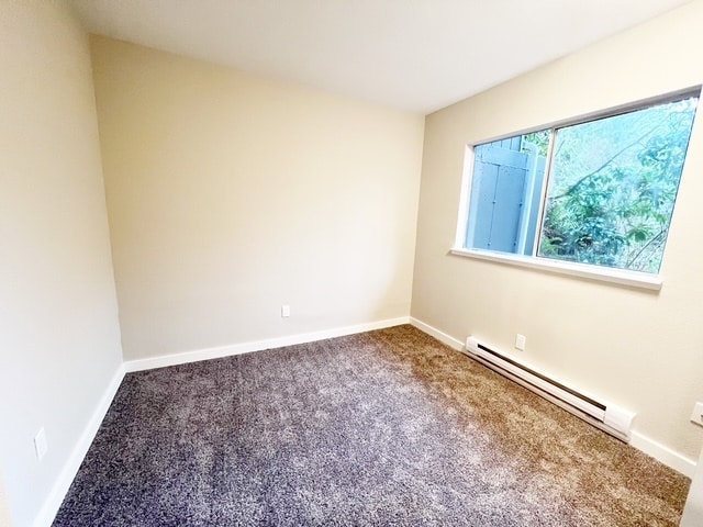 Building Photo - 4610 Fir Dr NE