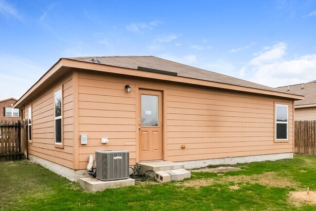 Building Photo - 428 Ruby Ln