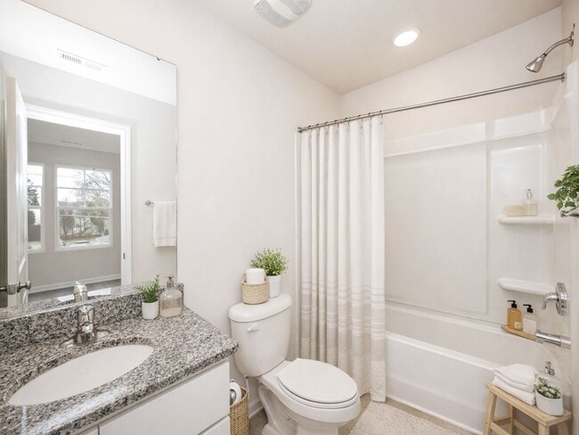 Building Photo - Brand New Townhome | 3 BR/3.5BA | 1-Car Garage | Near Downtown Mooresville