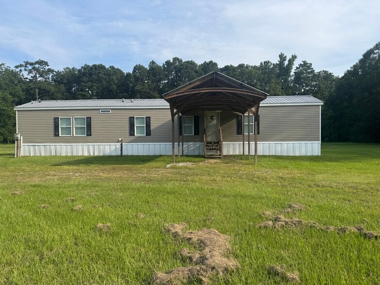 Building Photo - 24560 Verneiul Ln