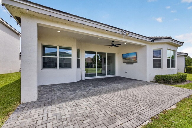 Building Photo - 16293 Melogold Dr