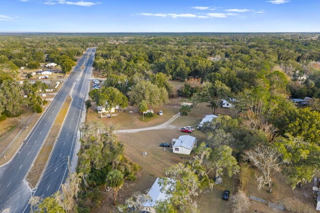 Building Photo - Spacious and Affordable 2BR, 1BA Available now in SE!