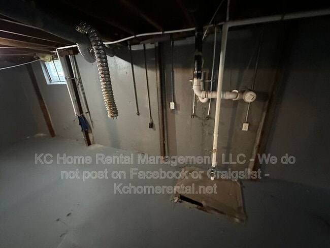 Building Photo - 11407 Delmar St
