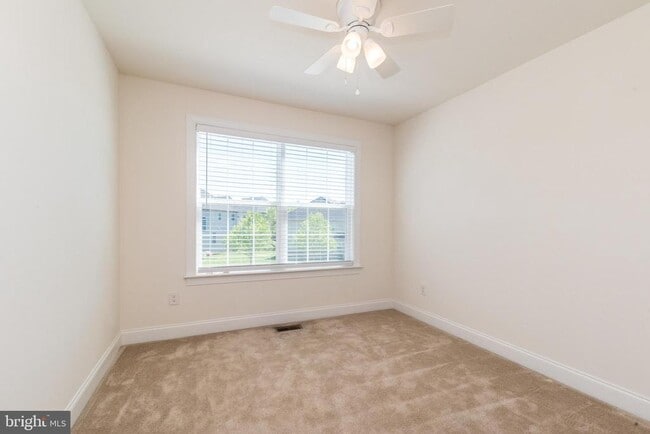 Building Photo - 3216 Brookside Dr