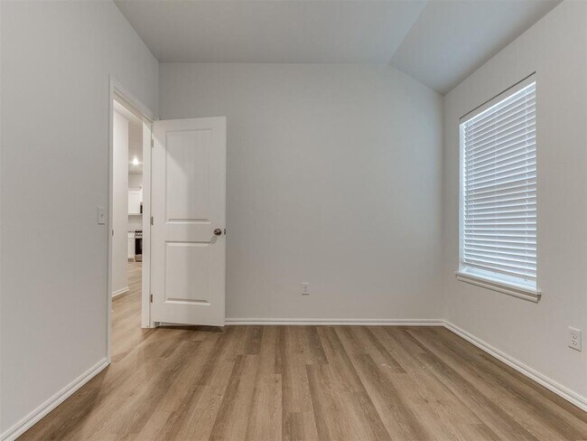 Building Photo - 11604 Mackenzie Wy