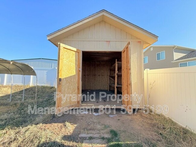 Building Photo - 250 N 360 W