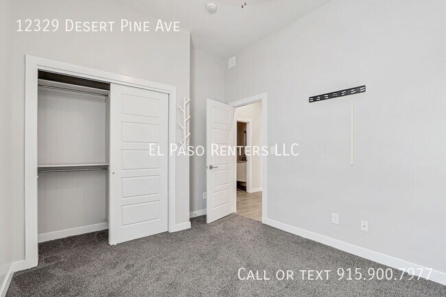 Building Photo - 12329 Desert Pine Ave